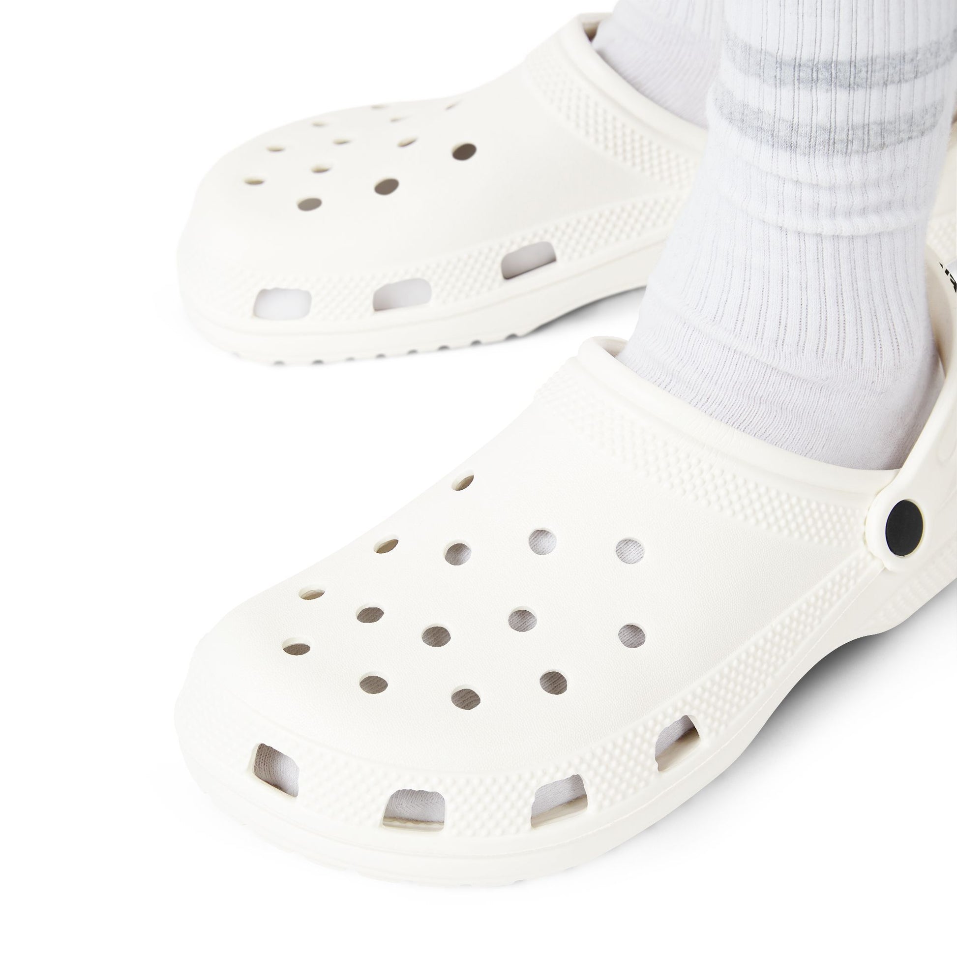 WHITE/BLACK NEXT LEVEL BASKETBALL CROCS